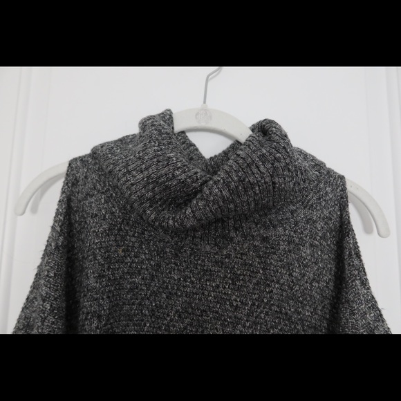 Cold Shoulder Sweater - Picture 2 of 5